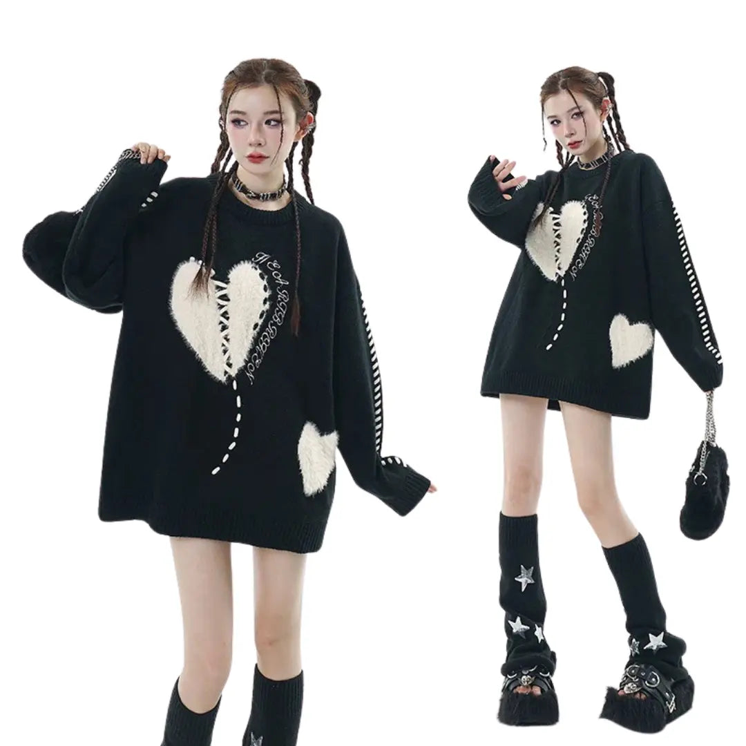 BROKEN HEART OVERSIZED KNIT SWEATER