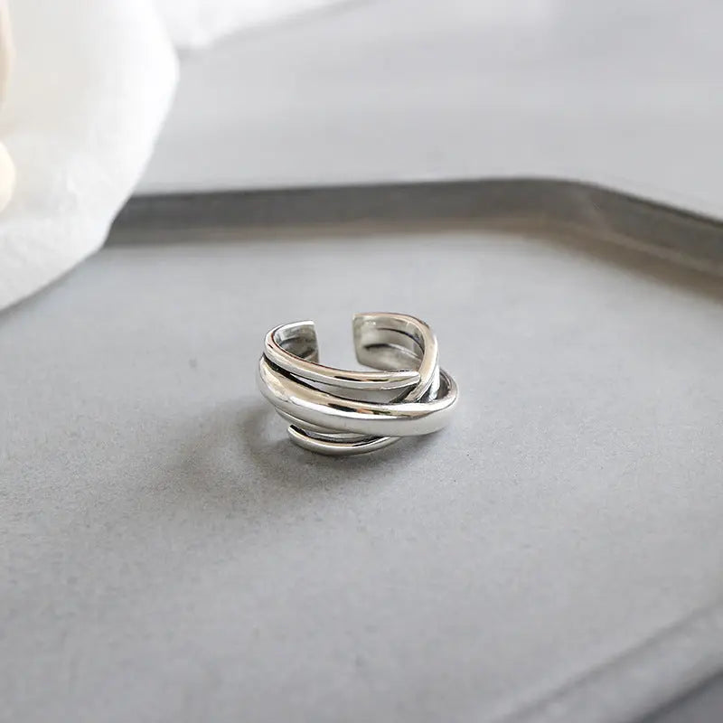 TWISTED WAVE RING Mira Gemini