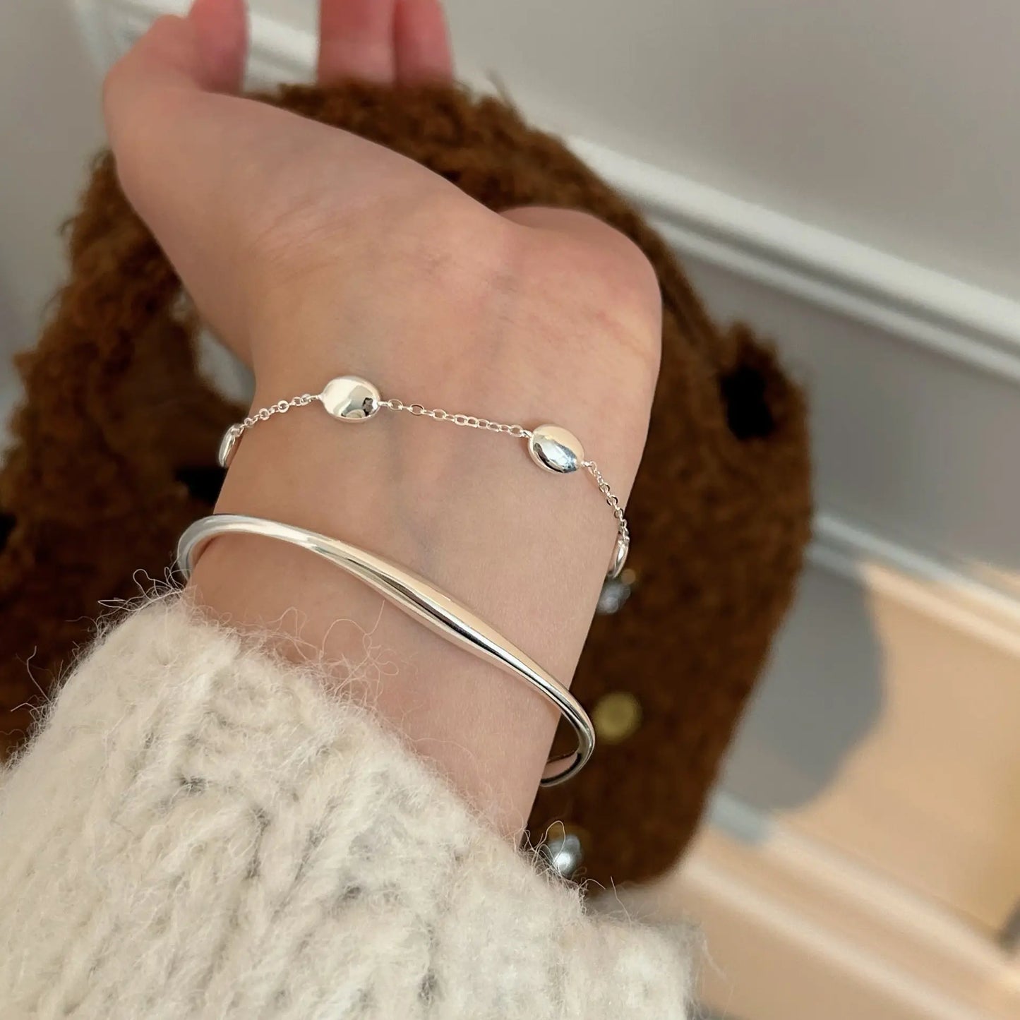ELEGANT SILVER GEOMETRIC BRACELET Mira Gemini