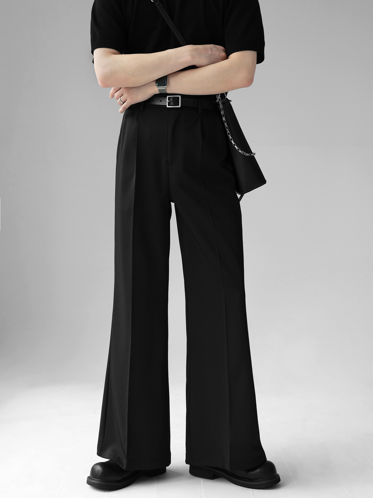 WIDE LEG BLACK SLACKS(ワイドレッグ ブラックスラックス)|メンズ