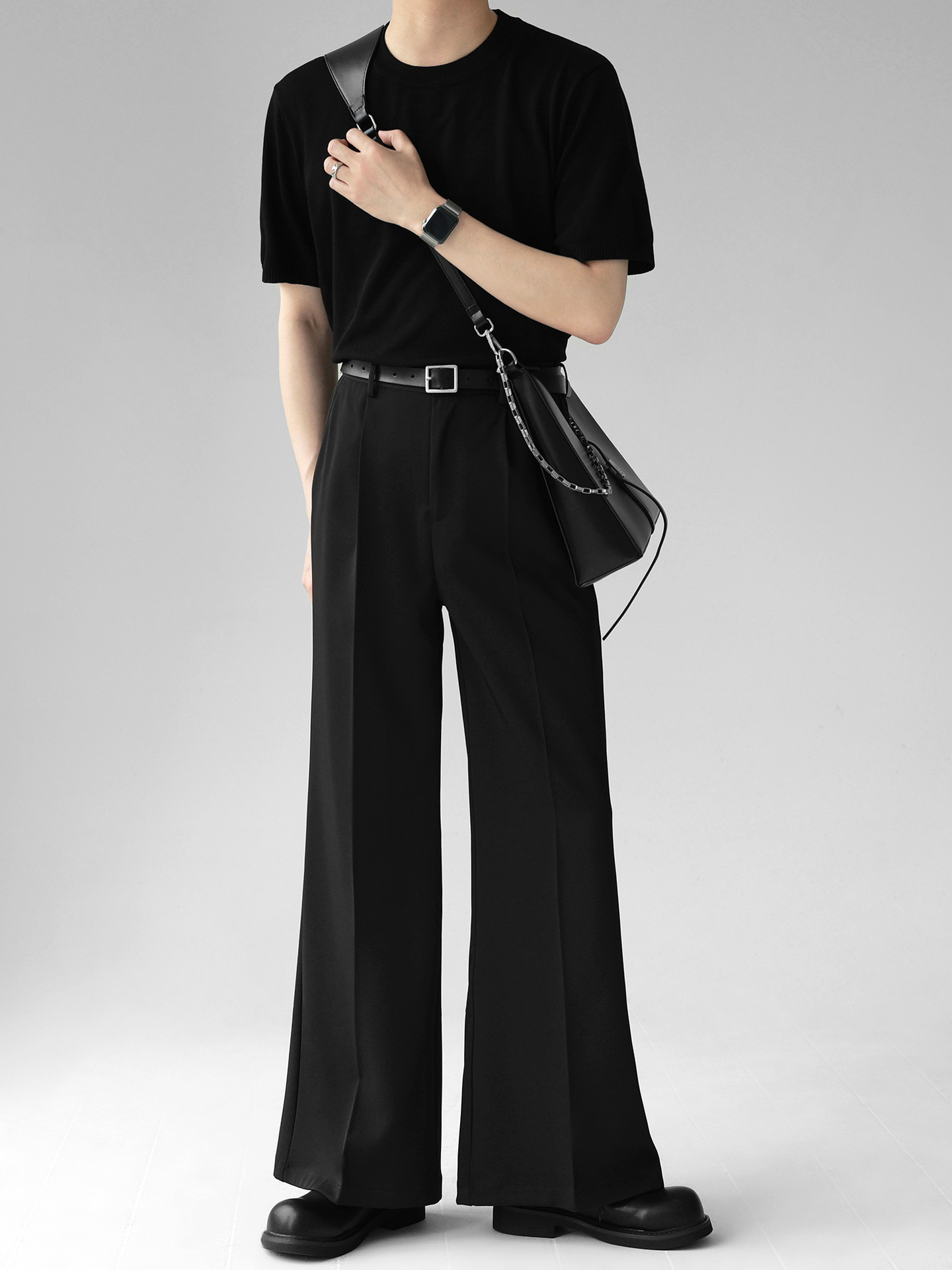 WIDE LEG BLACK SLACKS(ワイドレッグ ブラックスラックス)|メンズ