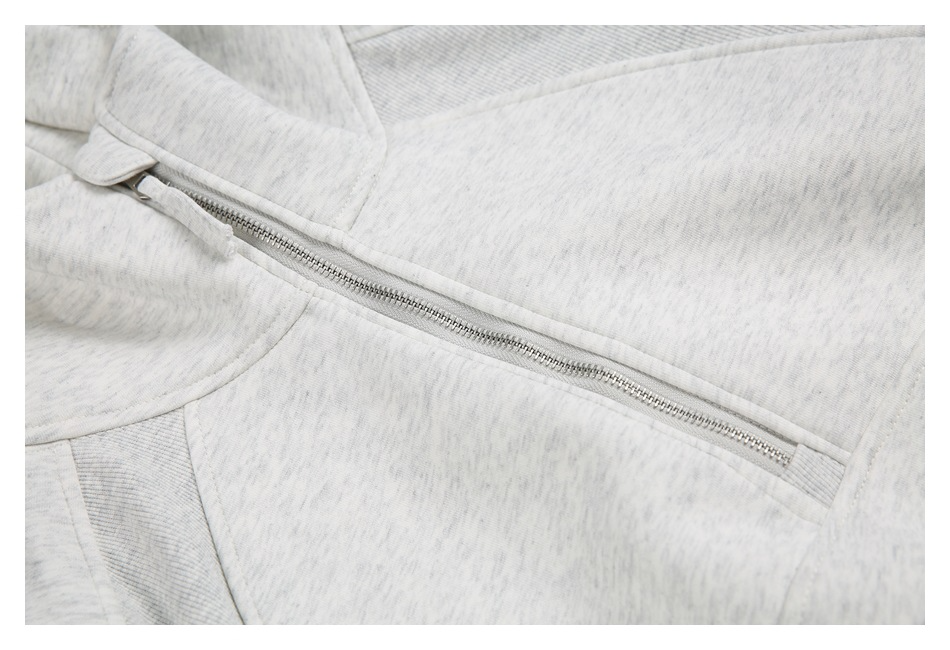 RELAXED HALF-ZIP HOODIE(リラックス ハーフジップフーディ)