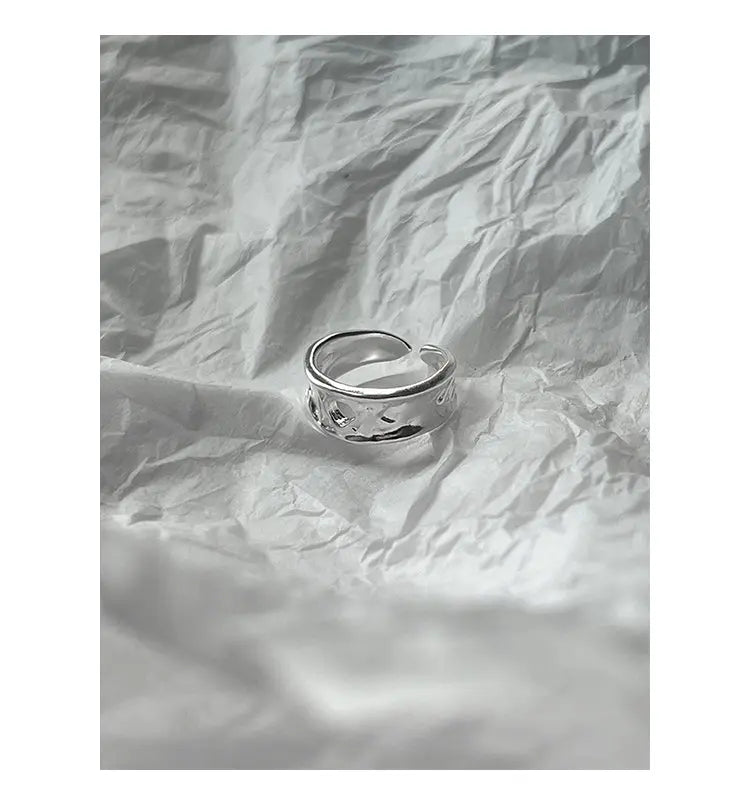 RAW TEXTURE SILVER RING Mira Gemini