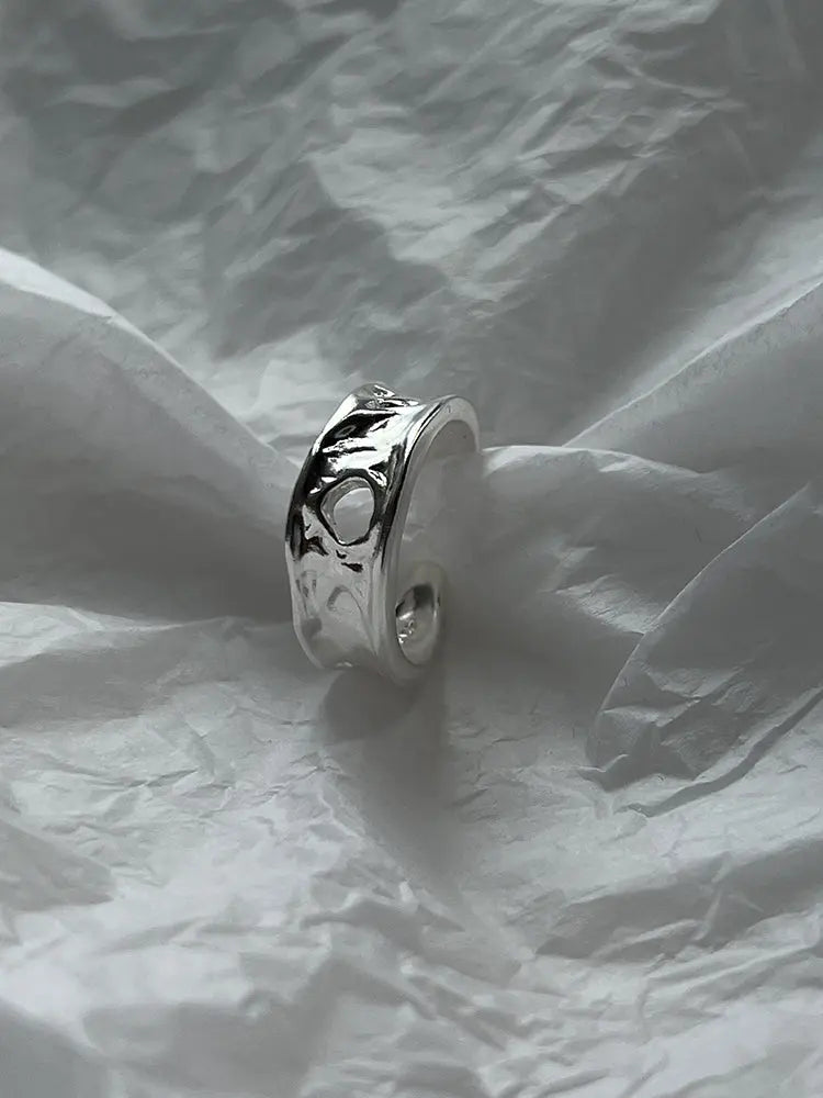 RAW TEXTURE SILVER RING Mira Gemini