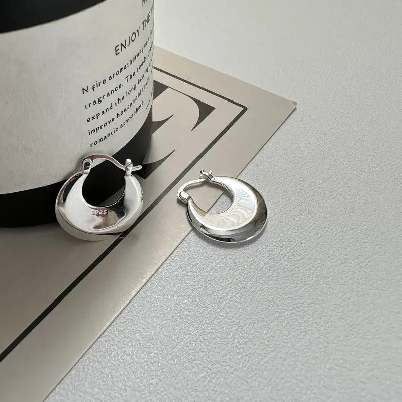 RETRO POLISHED HOOP PIERCE Mira Gemini