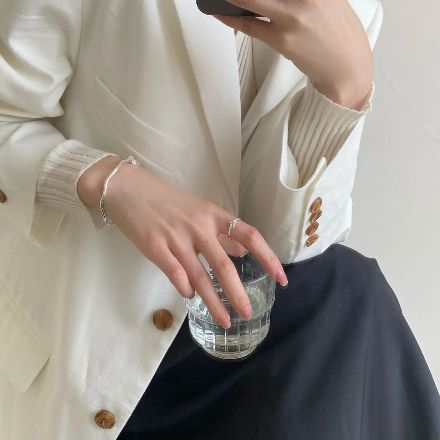 KNOT SILVER BANGLE Mira Gemini
