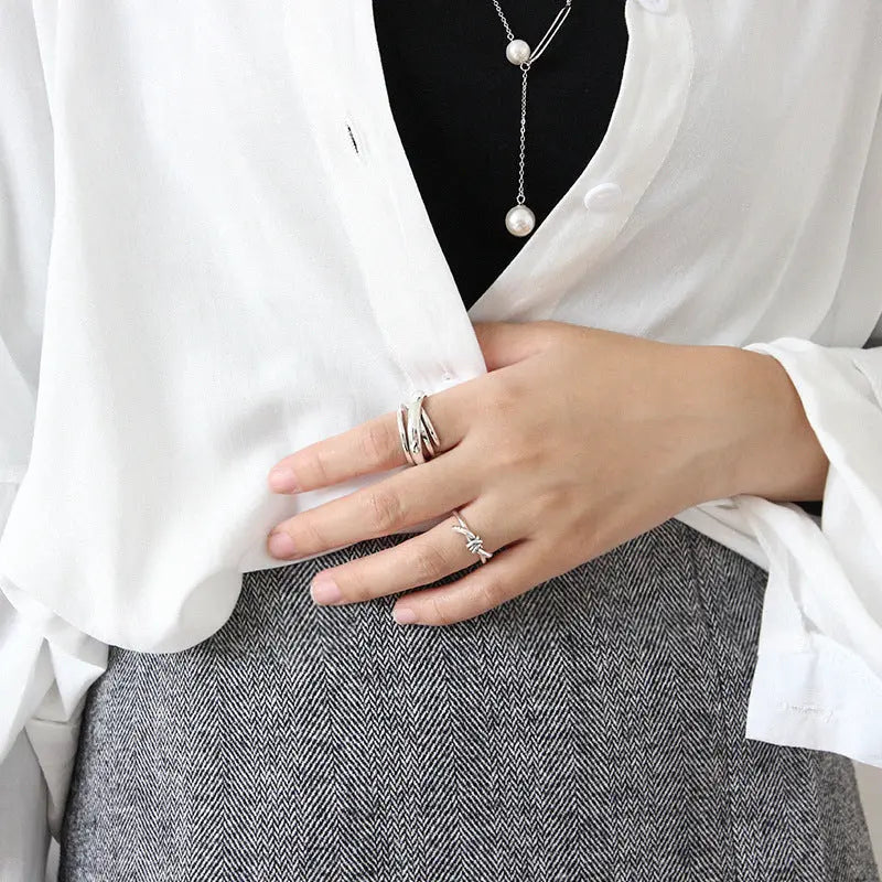 TWISTED WAVE RING Mira Gemini