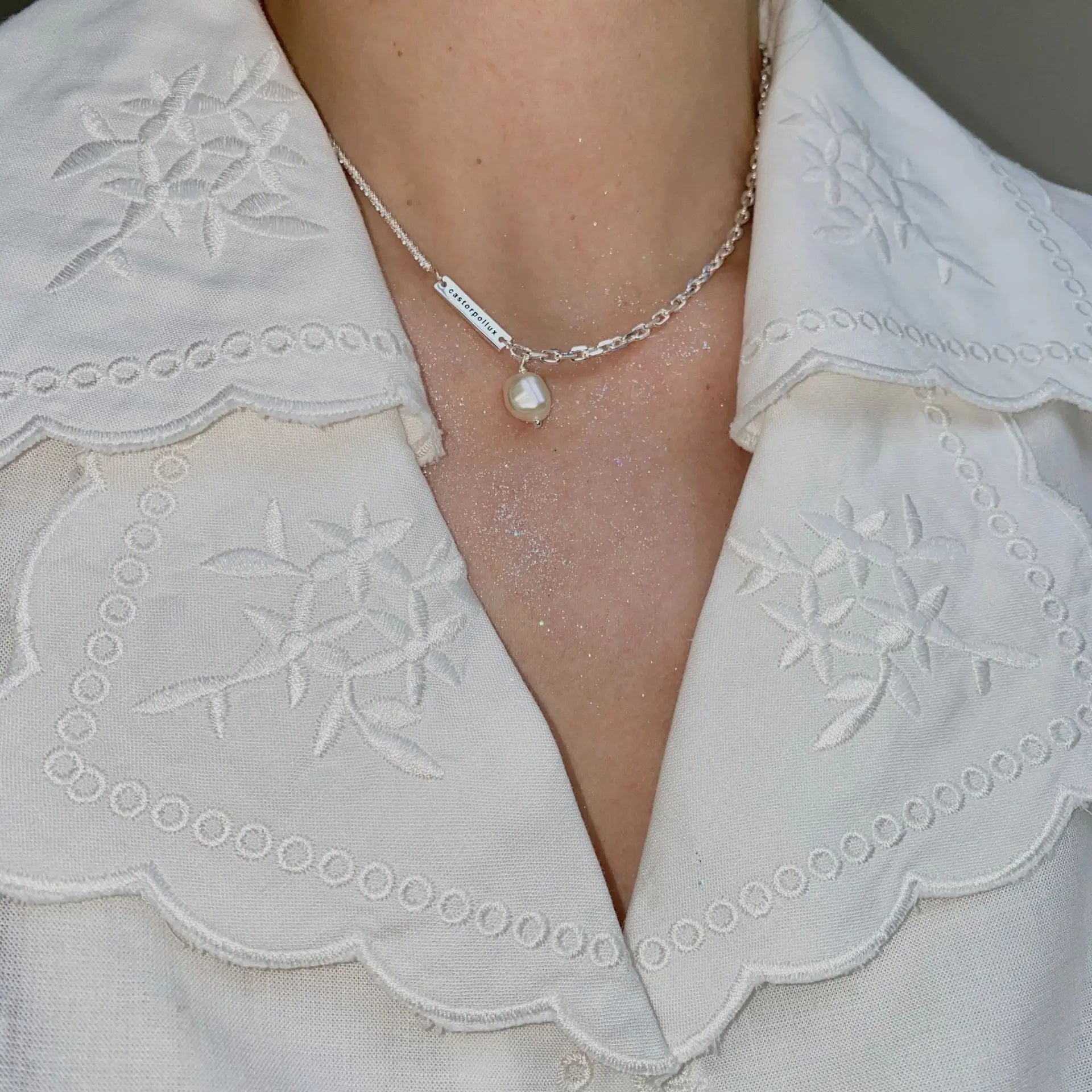 ELEGANT PEARL SILVER NECKLACE Mira Gemini