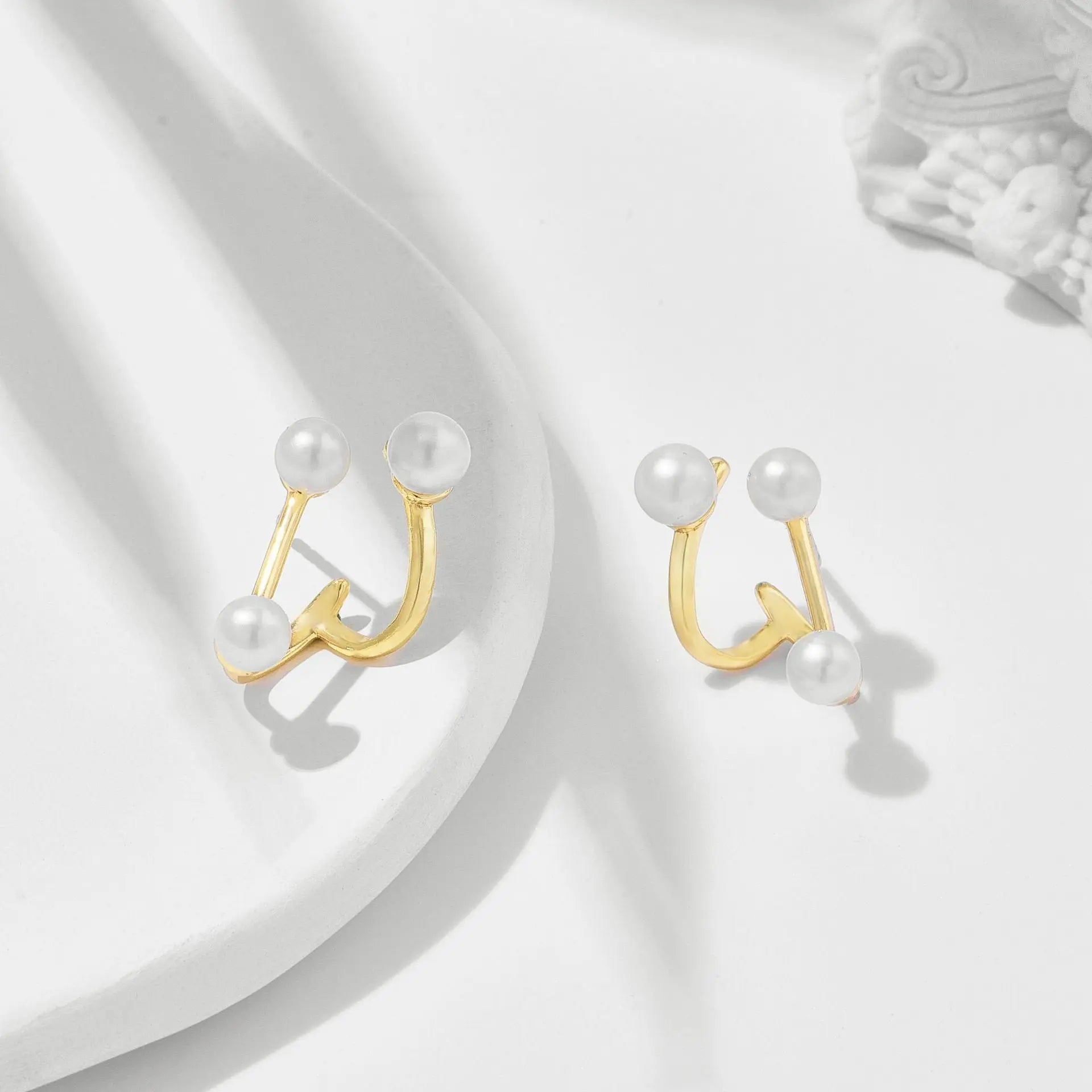 PEARL WAVE EAR CUFF Mira Gemini